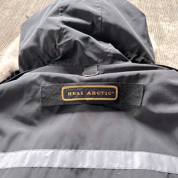 Canada Goose Heli Arctic Parka - Picture 9 of 9